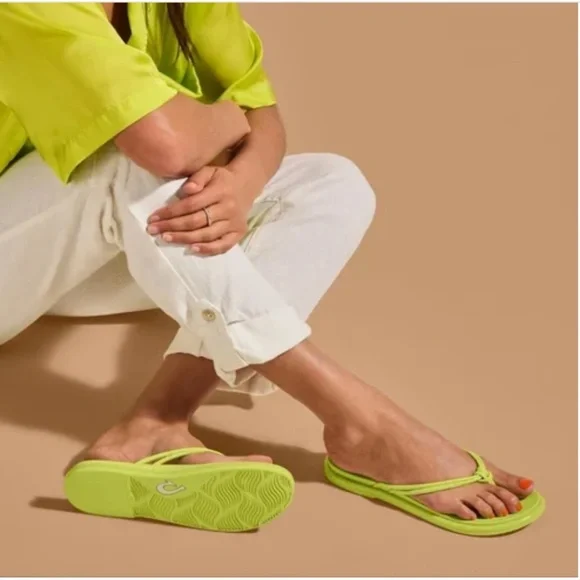 NWT Womens' OluKai 'Aka Strappy Sandal Flip Flop size 7 AKA - Picture 5 of 5